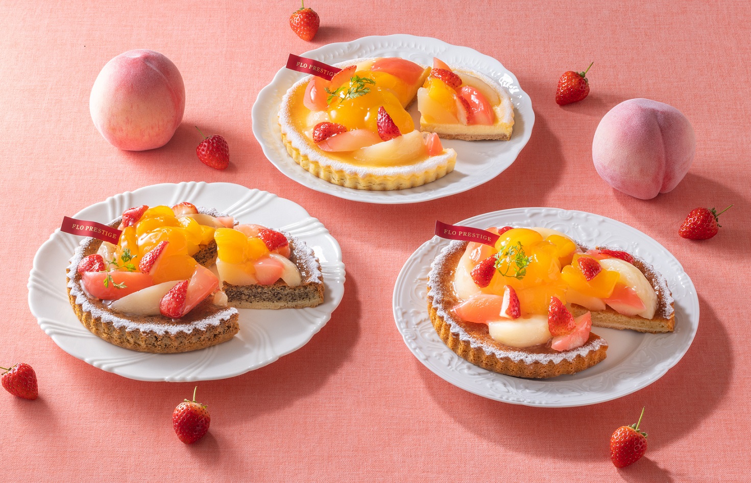 [在检票口以外的(ekisoto)/FLO PRESTIGE]5⽉充分装上杏和2⾊的桃子的礼堂水果馅饼是已含税的1,285日元！